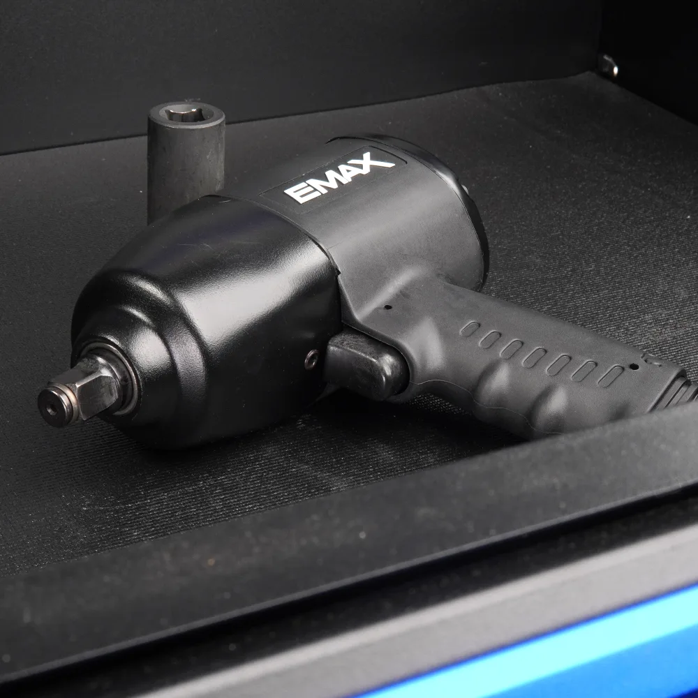 Industrial 1/2" Drive 750 ft. lbs Composite Impact Wrench, view 7