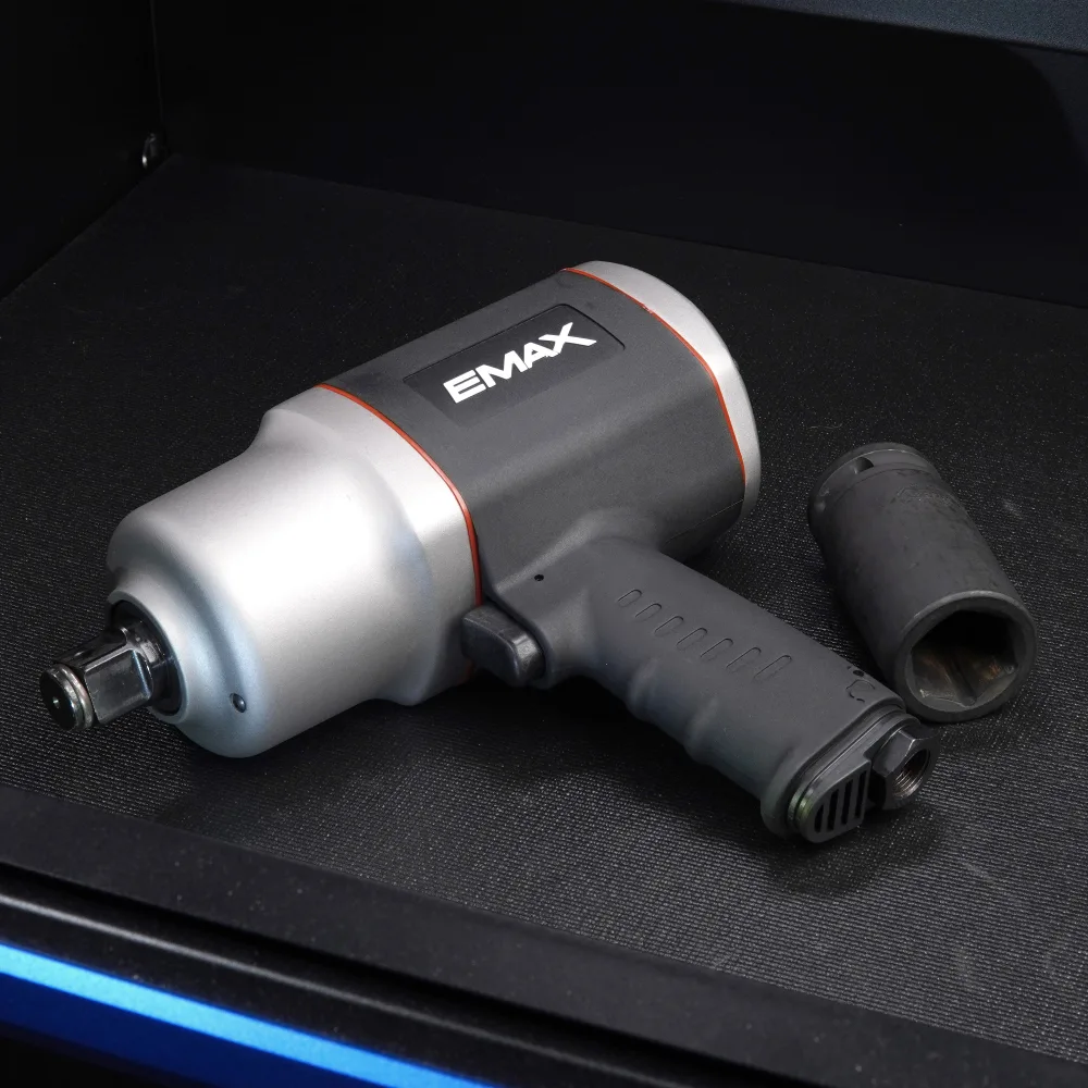 Industrial 3/4" Extreme Duty 1,400 ft. lbs Air Impact Wrench, view 4
